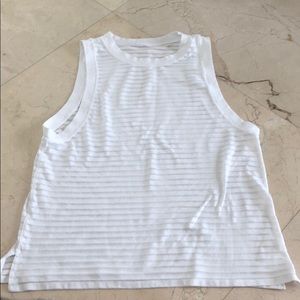 Lululemon tank size 2